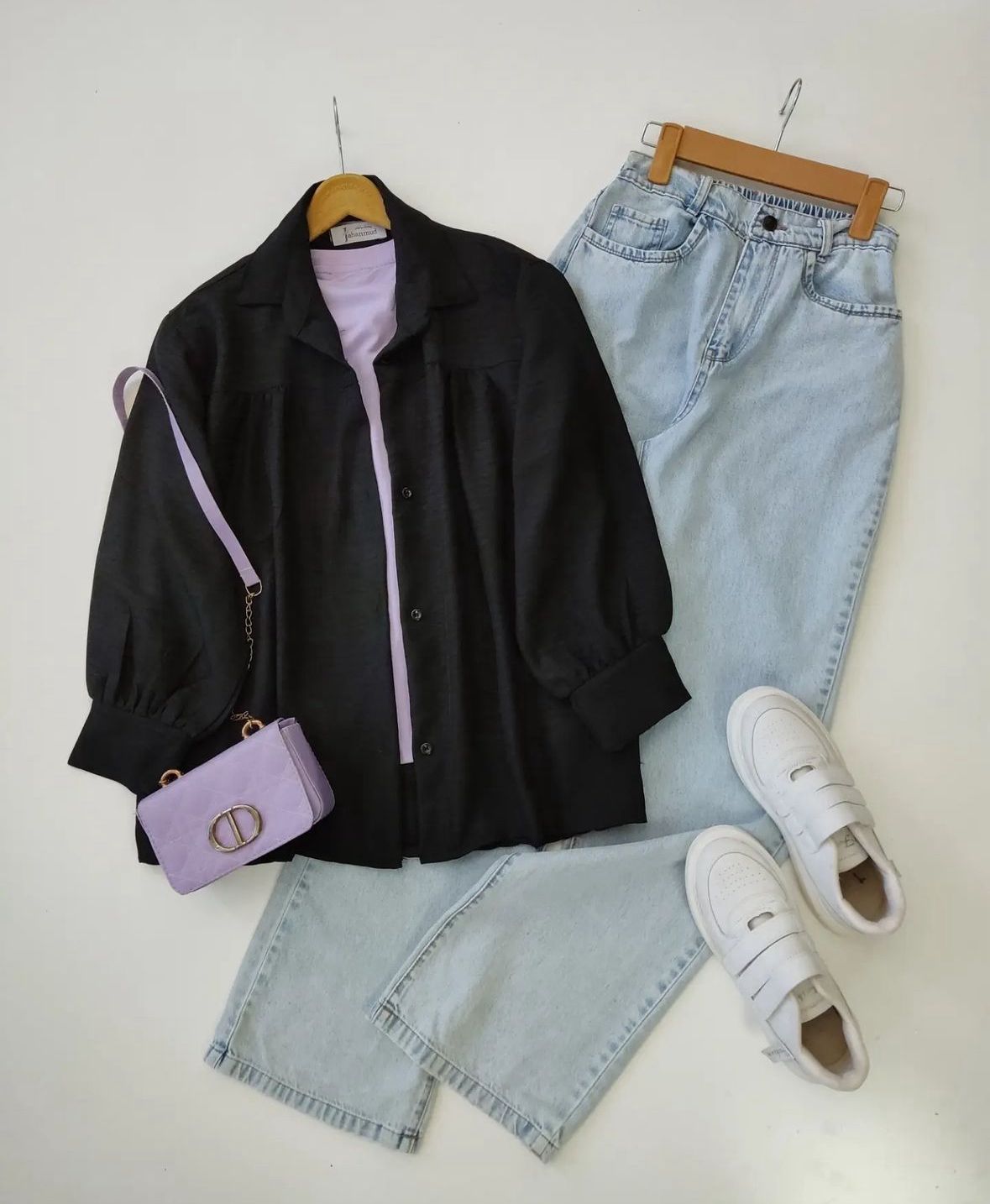 Button Shirt With Wide Leg Jeans