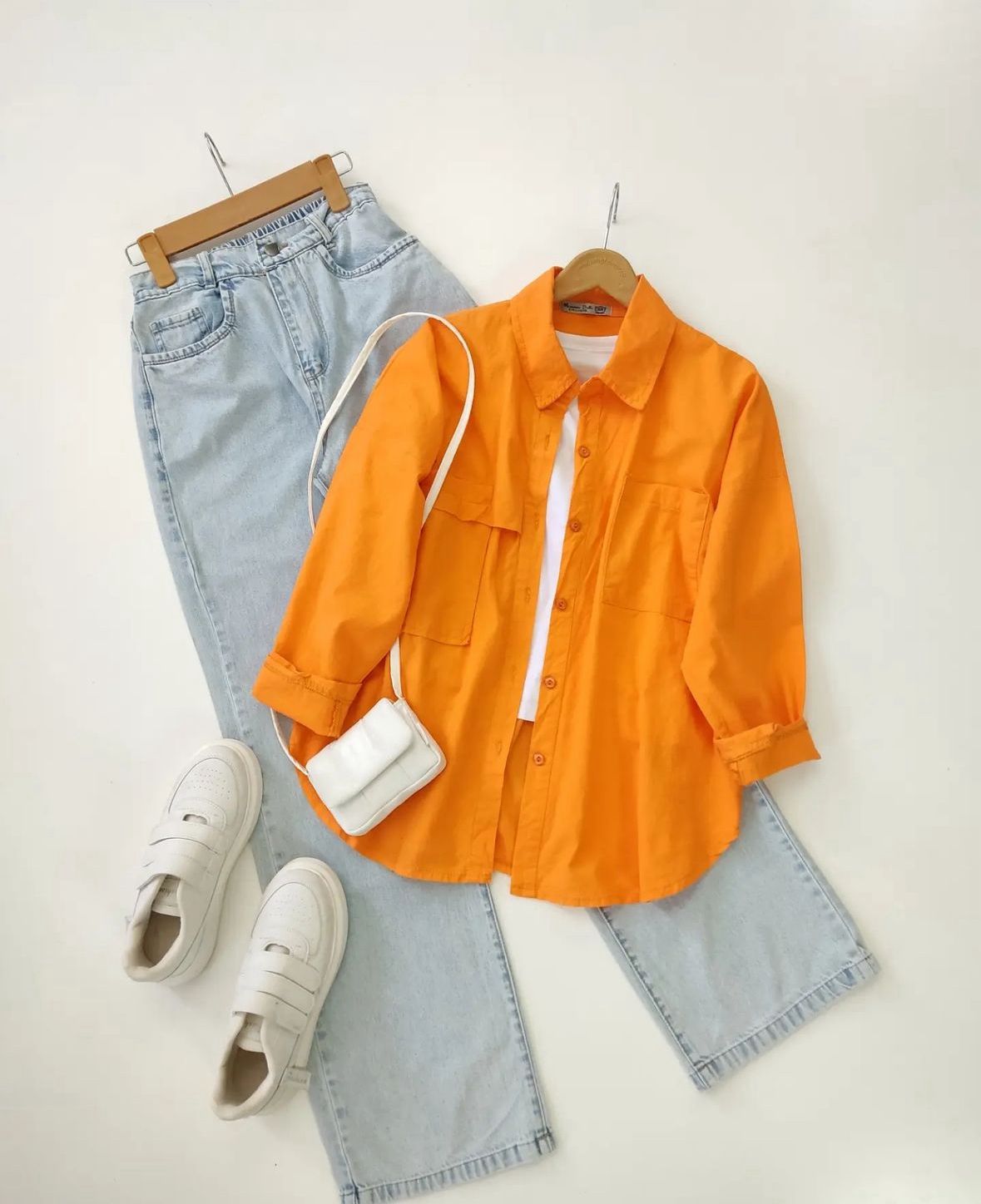 Button Shirt With Wide Leg Jeans